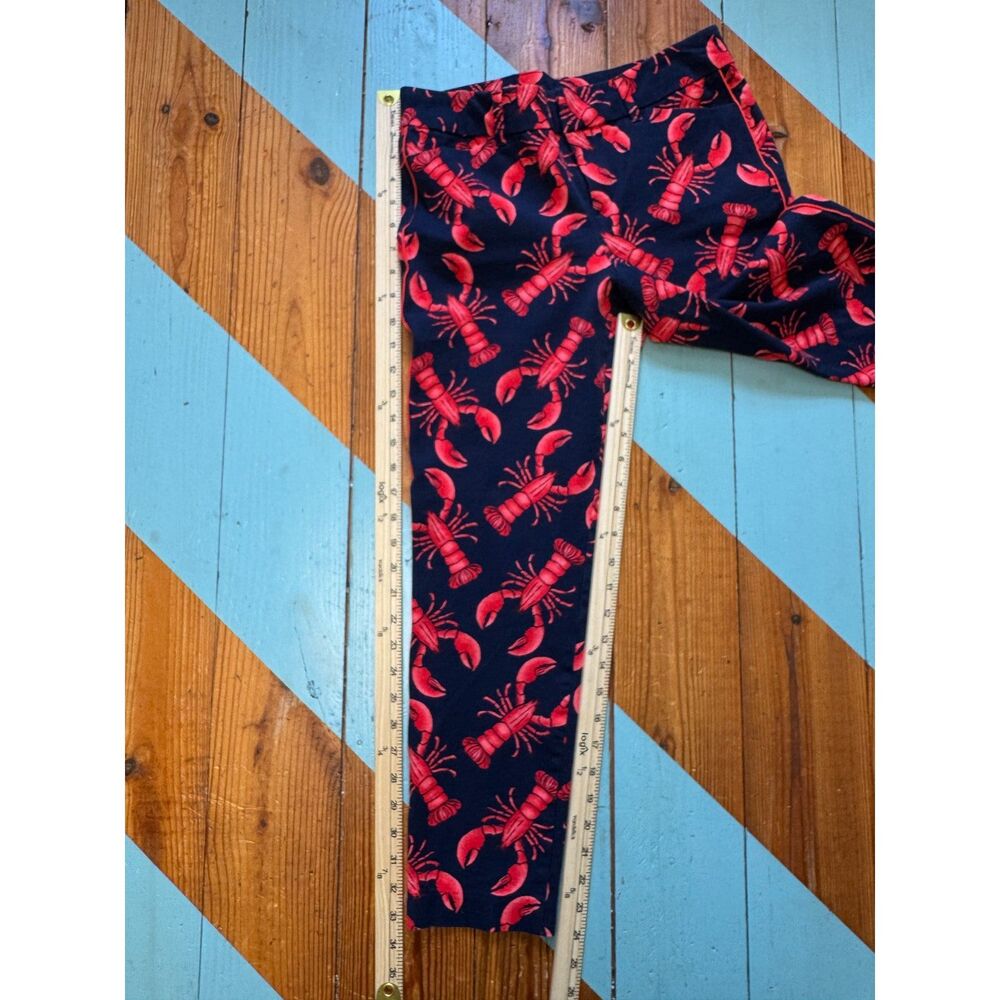 Cape Cod Ready Pixie Ankle Pants Lobster Print Navy Red Size 8 - Picture 3 of 9